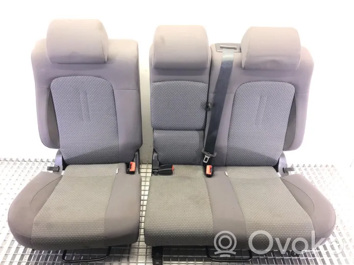 Renault Clio IV Second row seats 