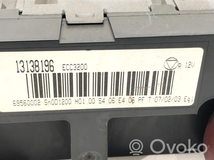 Opel Vectra C Interrupteur ventilateur 13138196