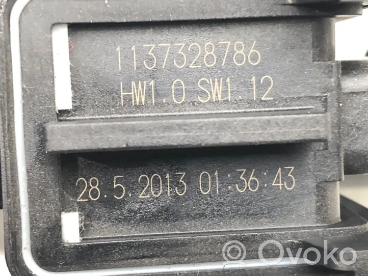 Hyundai i40 Etuoven ikkunan nostomoottori 1137328786