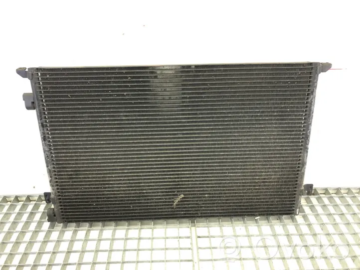 Opel Vectra C Radiateur de refroidissement 