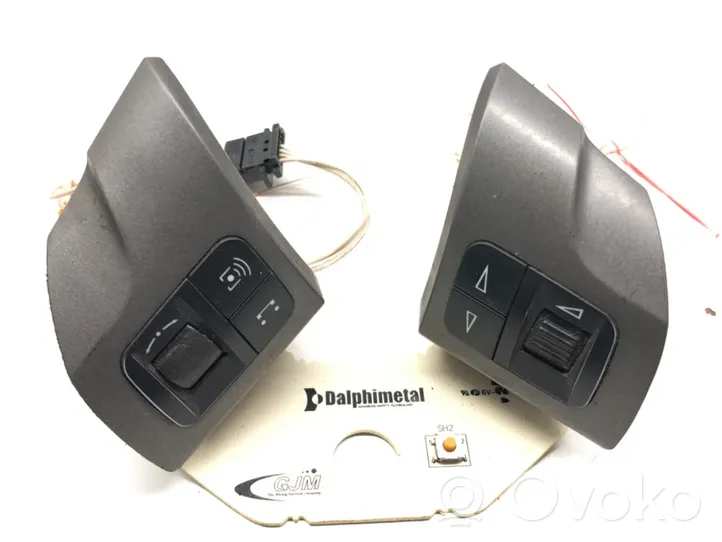 Opel Zafira B Steering wheel buttons/switches 13126750