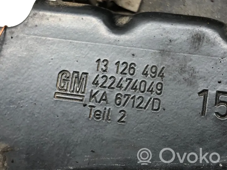 Opel Zafira B Boîtier de filtre à carburant 13126494