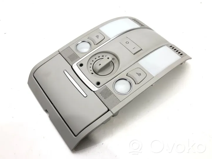 Audi A6 Allroad C6 Rivestimento della console di illuminazione installata sul rivestimento del tetto 4F0947135BT