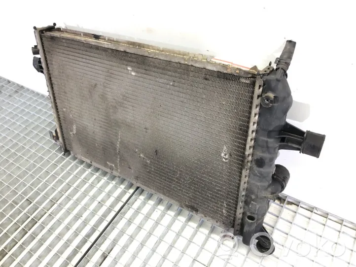 Opel Zafira A Coolant radiator 