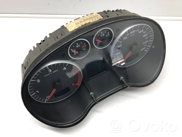 Audi A3 S3 8P Spidometrs (instrumentu panelī) 8P0920930C