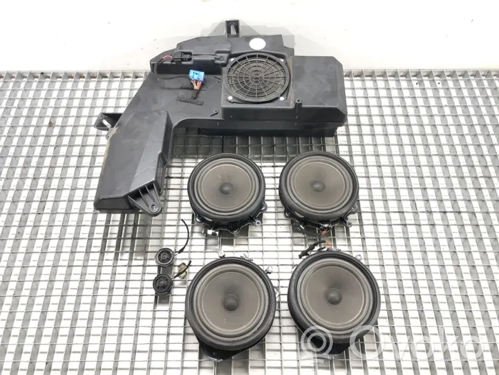 Audi A4 S4 B7 8E 8H Audio system kit 8E9035382D