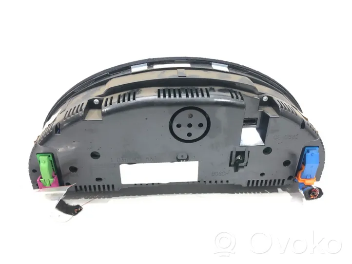 Audi A4 S4 B7 8E 8H Tachimetro (quadro strumenti) 8E0920901D