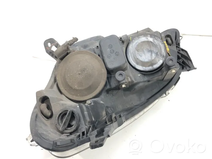 Opel Astra H Lampa przednia 