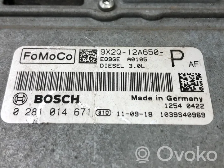 Jaguar XJ X351 Motora vadības bloka ECU 0281014671