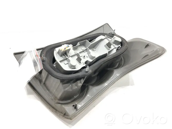 Toyota Corolla E120 E130 Lampa tylna 81560-0F060