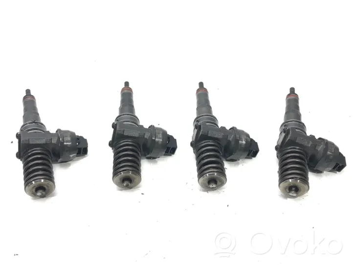 Audi A4 S4 B7 8E 8H Fuel injectors set 