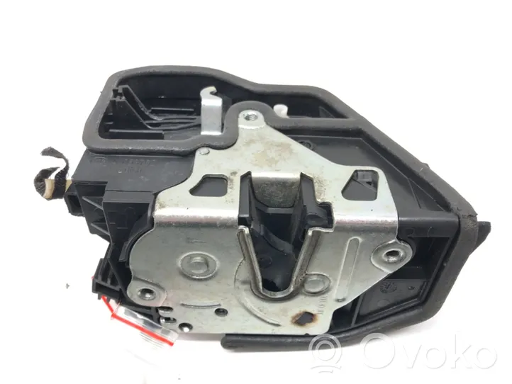 BMW 4 F32 F33 Serrure de porte avant 7229458