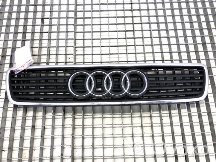 Audi A4 S4 B5 8D Atrapa chłodnicy / Grill 8D0853651J