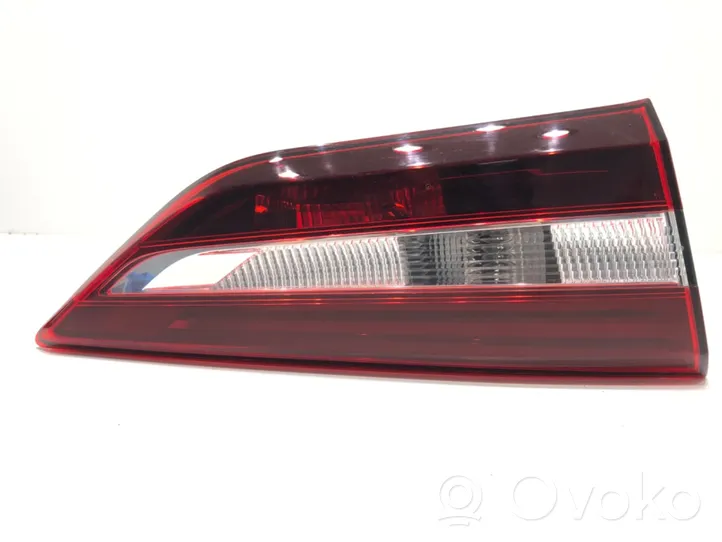 Opel Grandland X Luci posteriori YP00016580