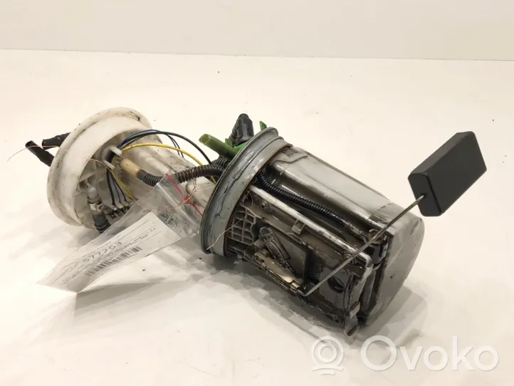 Audi A4 S4 B7 8E 8H In-tank fuel pump 8E0919050D