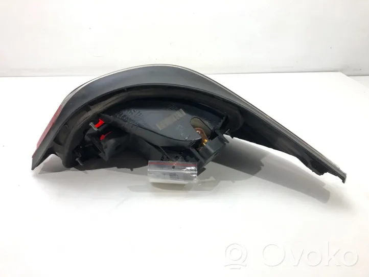 BMW 5 E60 E61 Lampa tylna 7165737