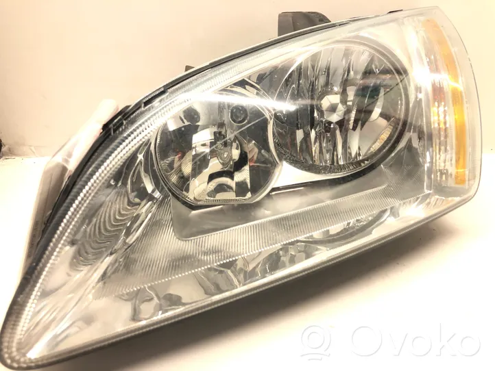 Ford Focus Headlight/headlamp 