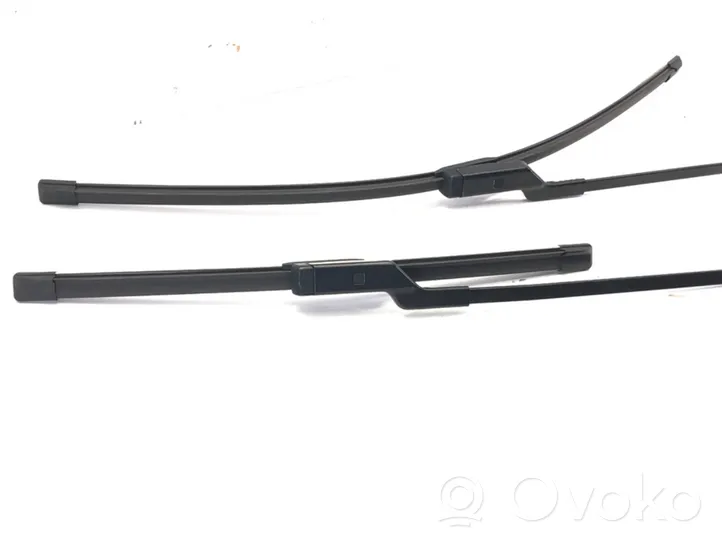 Opel Grandland X Front wiper blade arm 