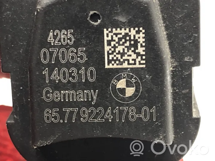 BMW 5 F10 F11 Czujnik uderzenia Airbag 9224178