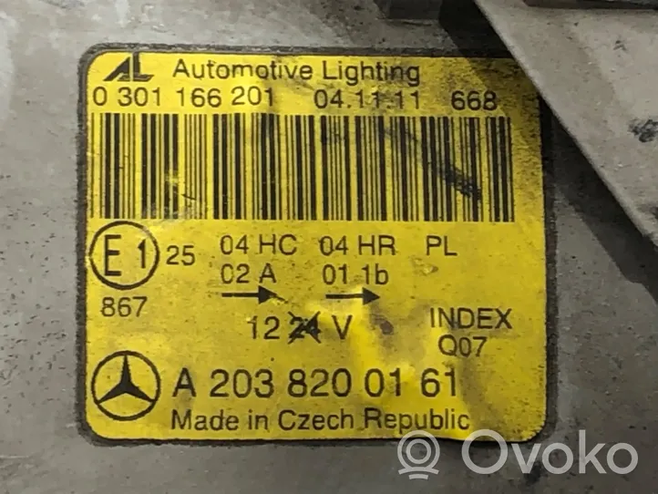 Mercedes-Benz C AMG W203 Faro delantero/faro principal A2038200161