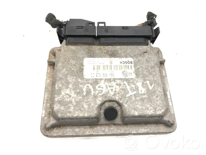 Audi A4 S4 B5 8D Galios (ECU) modulis 06A906018GC