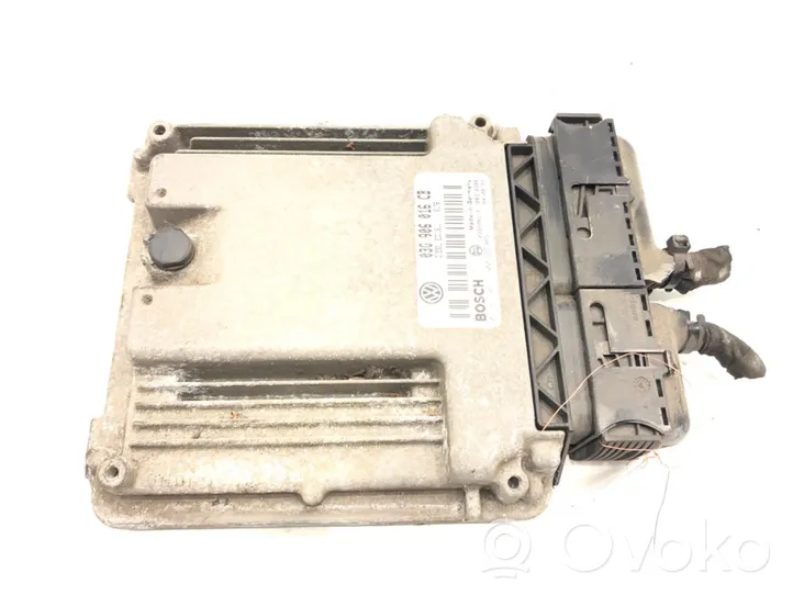 Volkswagen Golf V Centralina/modulo motore ECU 03G906016CB