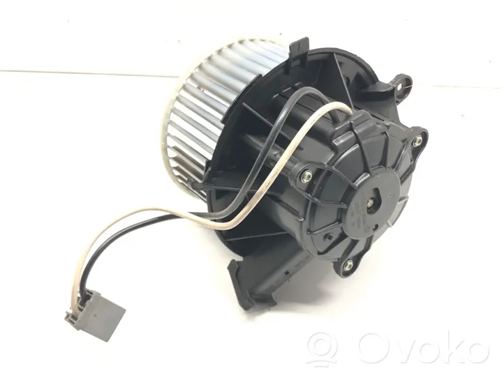 Opel Astra J Heater fan/blower U7253002