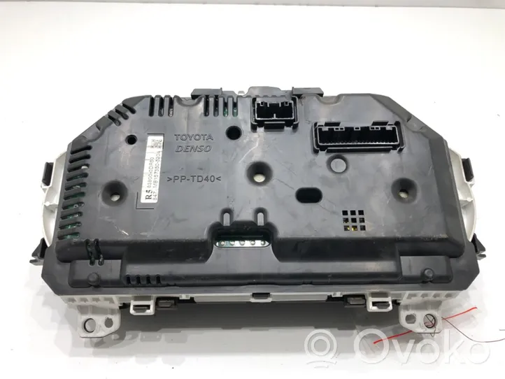 Toyota Yaris Spidometrs (instrumentu panelī) 83800-0DR50