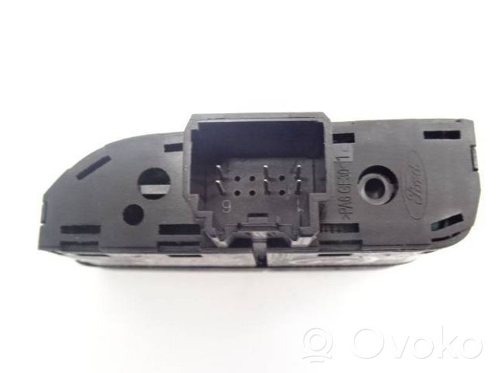 Ford Focus Console centrale, commande chauffage/clim AM5T18K574AB