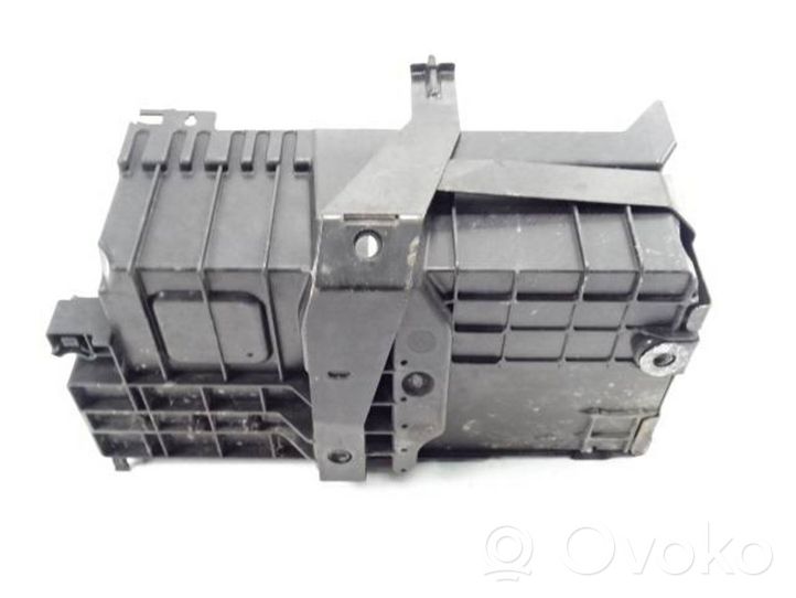 Opel Zafira C Battery box tray 13354420