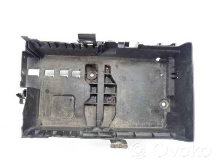 Opel Zafira C Battery box tray 13354420