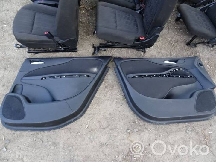 Opel Zafira C Set di rivestimento sedili e portiere 