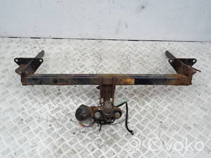 Fiat 500L Set barra di traino 