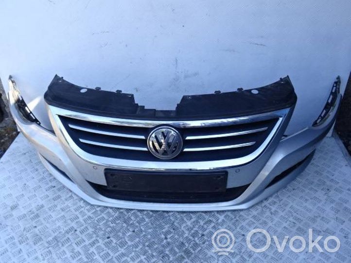 Volkswagen PASSAT CC Zderzak przedni 