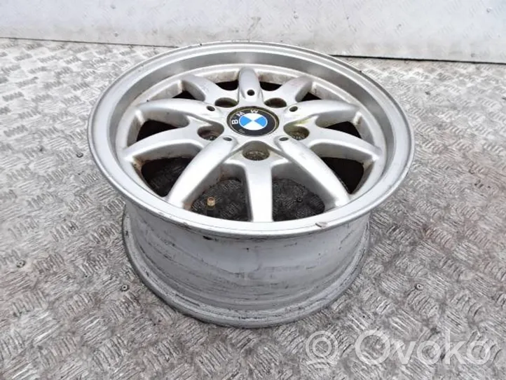 BMW 3 E36 R15-alumiinivanne 