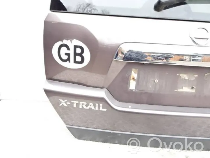 Nissan X-Trail T31 Galinis bortas (bortelis) 