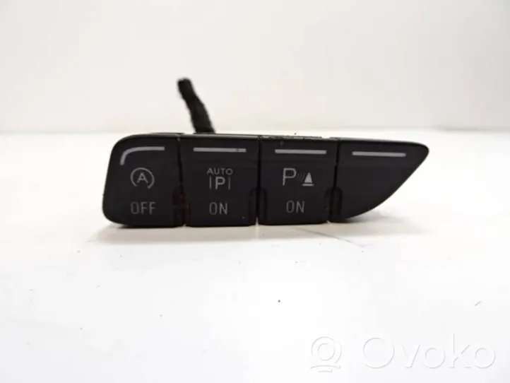 Ford Focus Takaluukun avauskytkin 14B436