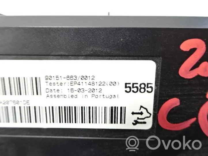 Opel Zafira C Elektrisko logu slēdzis 90151-663