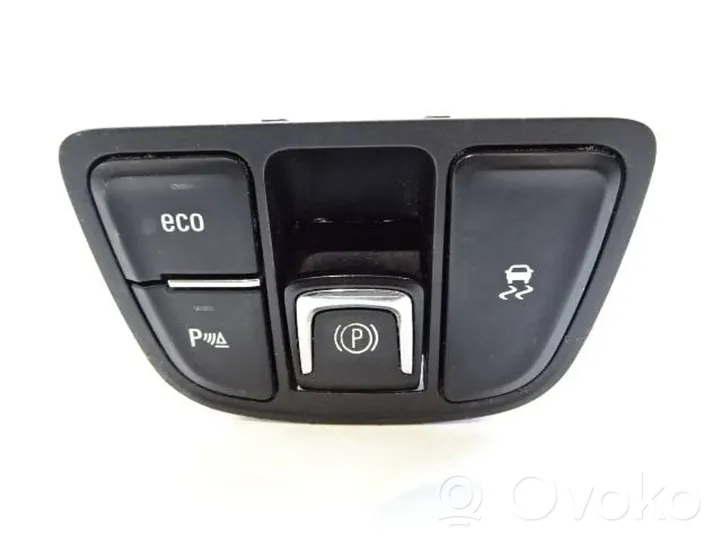 Opel Zafira C Przycisk / Włącznik hamulca ręcznego 20843230