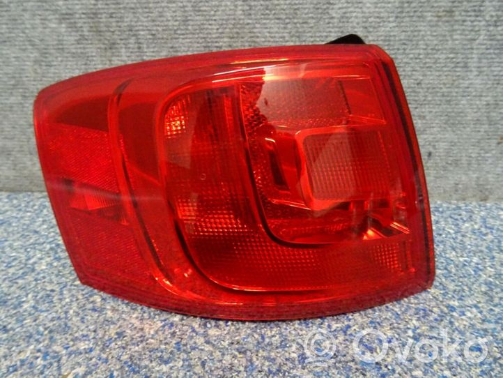 Volkswagen Jetta VI Rear/tail lights 5C6945095