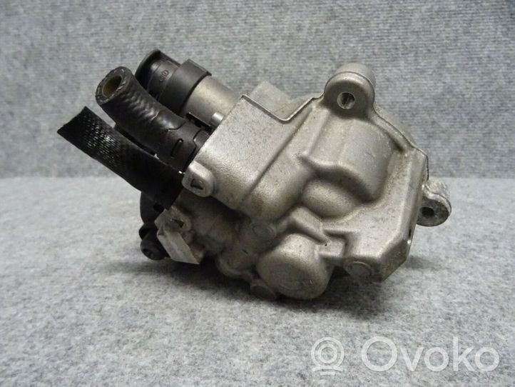 Audi A3 S3 8V Polttoaineen ruiskutuksen suurpainepumppu 04L130755E