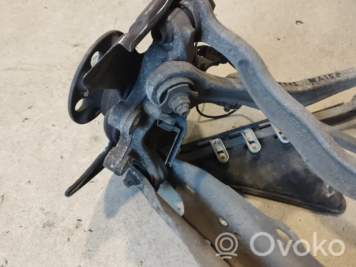 Mercedes-Benz S W222 Pivot de moyeu arrière A2223500941