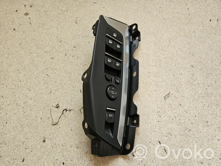 BMW X3 G01 Interruttore di controllo dell’alzacristalli elettrico 6832729