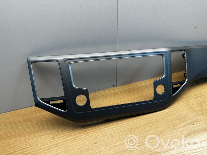 Volkswagen Golf Sportsvan Mascherina unità principale autoradio/GPS 517858061F