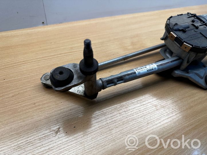 Volkswagen Golf Sportsvan Front wiper linkage and motor 517955023A