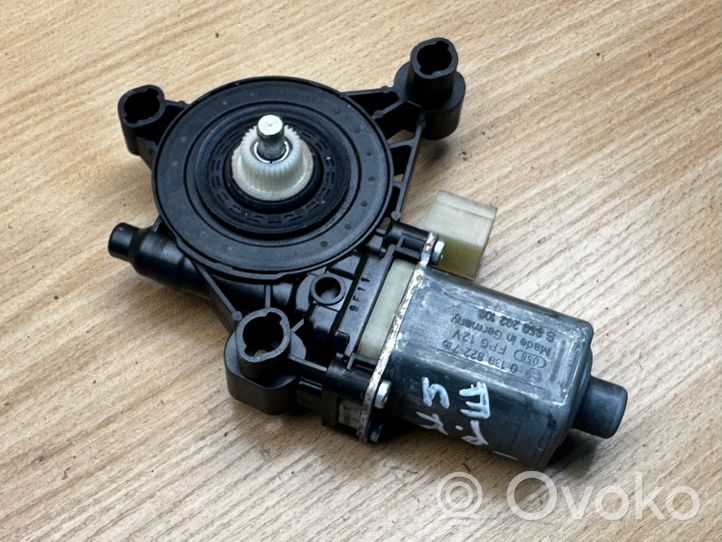 Volkswagen Golf Sportsvan Front door window regulator motor 5Q0959802B