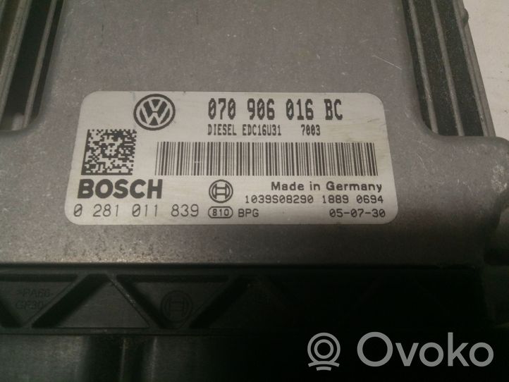 Volkswagen Touareg I Komputer / Sterownik ECU silnika 0281011839