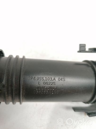 Volkswagen Touareg II Headlight washer spray nozzle 7P6955103A