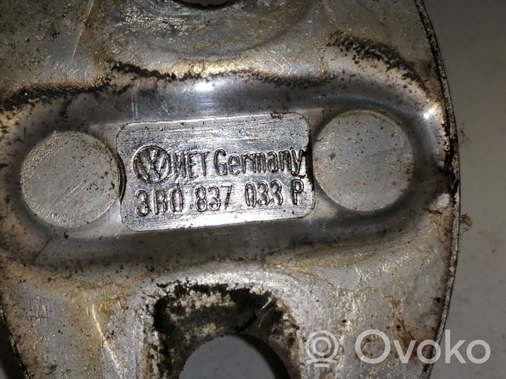 Volkswagen Touareg I Rygiel zamka drzwi tylnych 3B0837033P