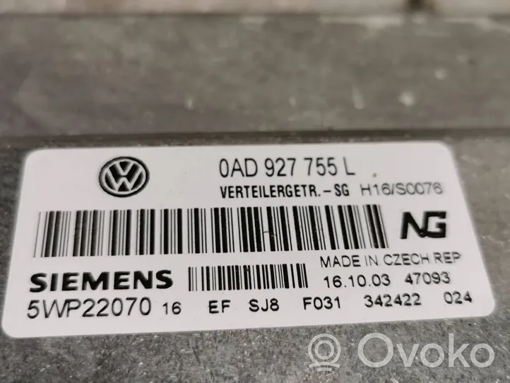 Volkswagen Touareg I Module de contrôle de boîte de vitesses ECU 0AD927755L